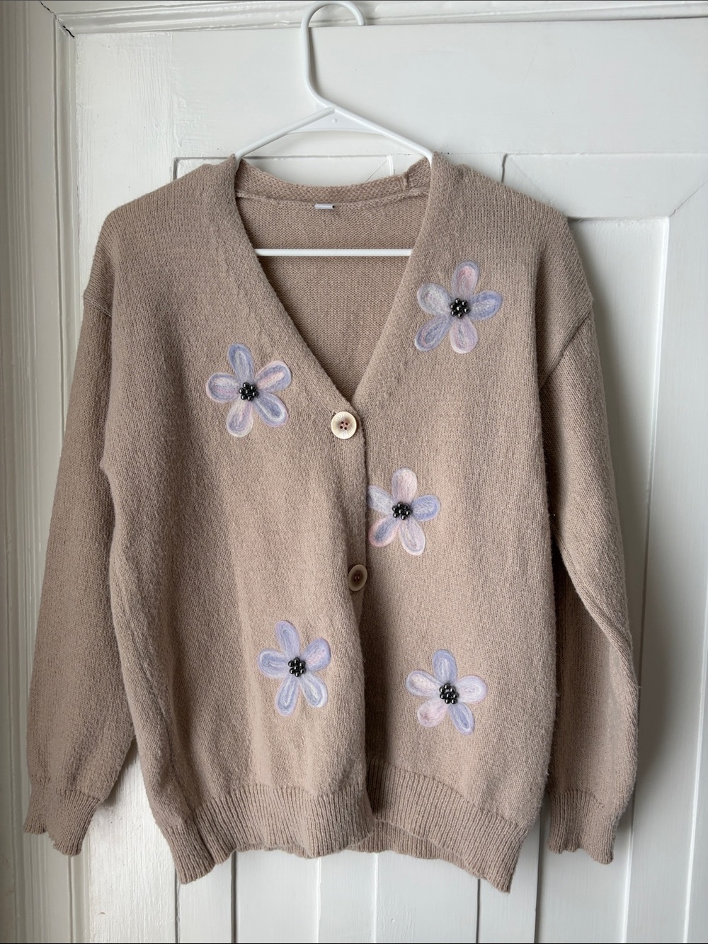 Tan button Cardigan with Floral appliqué purple daisy Details size Small